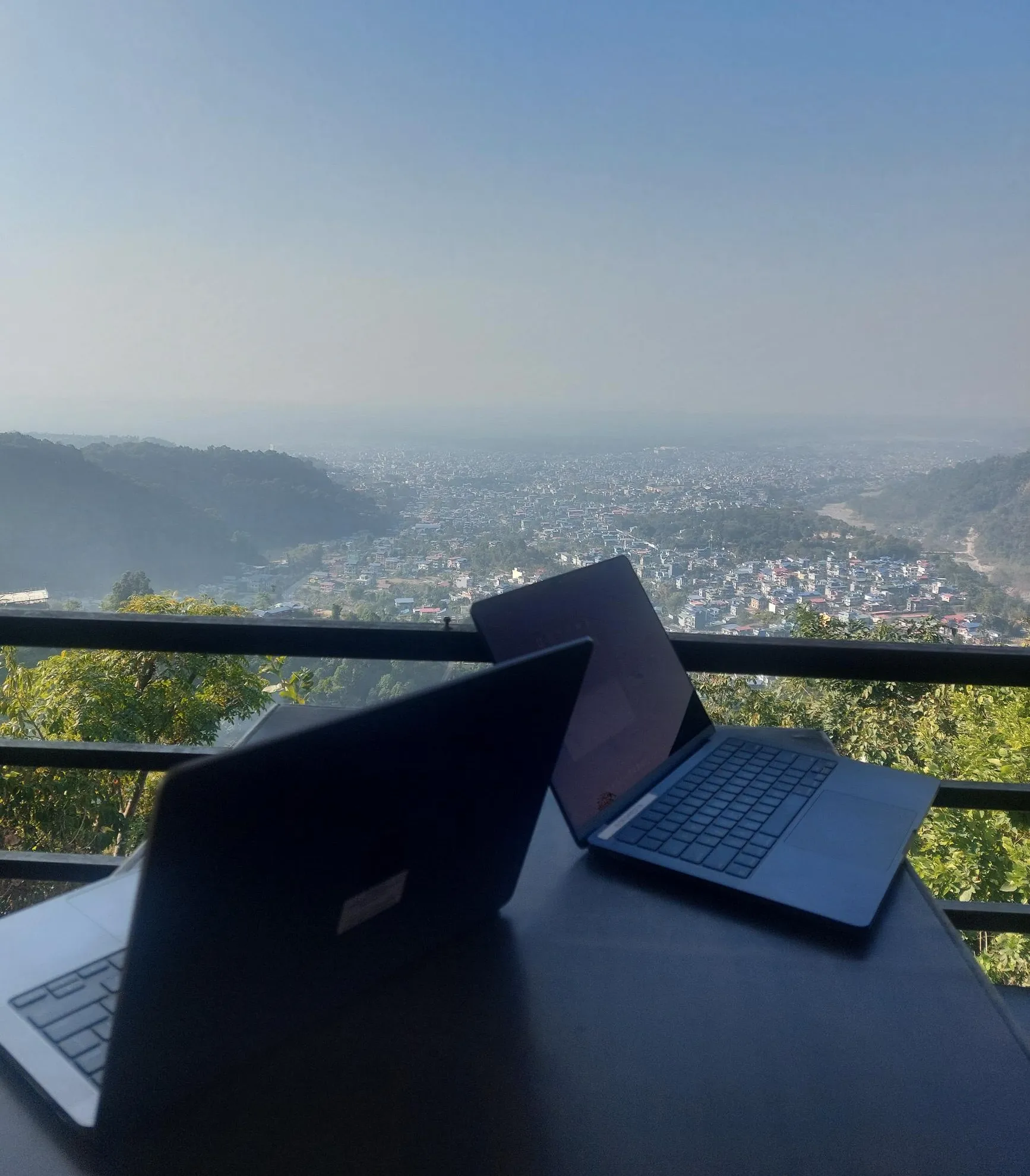 Monday morning work setup on the road